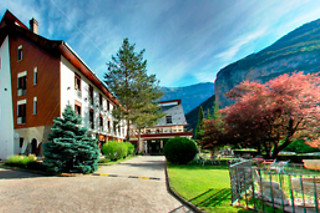 Una noche con desayuno para 2 en Hotel Ordesa****  en Torla-Ordesa (Huesca)