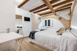 Hostal977 en Tarragona (Tarragona)