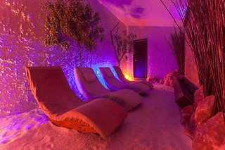 Una sesión de haloterapia en Pink Diamond para 2 en Salt Room Madrid en Madrid