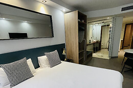 POEM SUITES