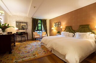 Una noche con desayuno para 2 en A Quinta da Auga Hotel Spa Relais & Chateaux en Santiago de Compostela