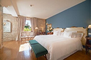 Una noche con desayuno para 2 en A Quinta da Auga Hotel Spa Relais & Chateaux en Santiago de Compostela