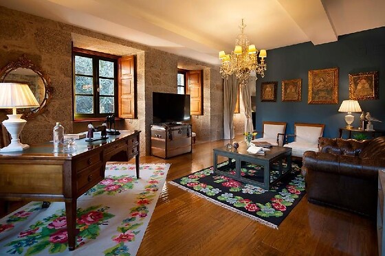 Una noche con desayuno para 2 en A Quinta da Auga Hotel Spa Relais & Chateaux en Santiago de Compostela