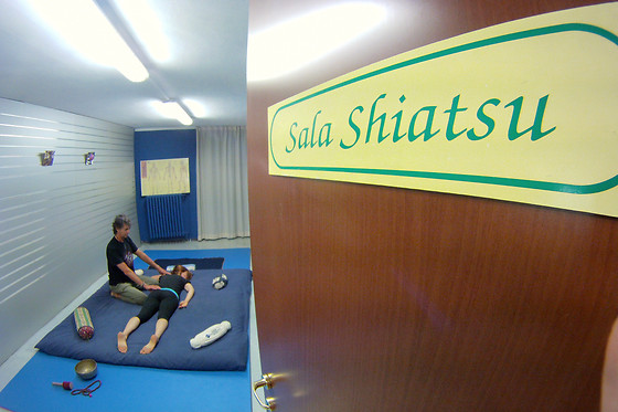 Isola 108 Shiatsu  -yoga - pilates - photo 2