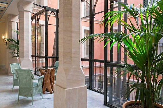 Una noche con desayuno para 2 en Hotel Capuccino***** en Palma de Mallorca (Islas Baleares)