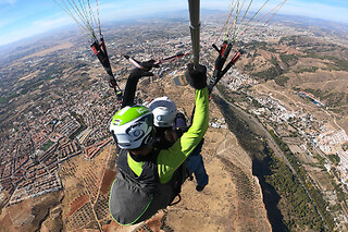 Un vuelo en parapente para 2 en Zen Parapente en Cenes de la Vega (Granada)