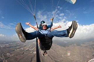 Un vuelo en parapente para 2 en Letsfly Paragligling en Adeje (Santa Cruz de Tenerife)