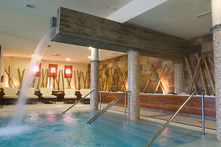 Dos noches con desayunos para 2 en Hospes Palacio de Arenales & Spa***** en Cáceres