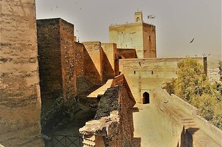 Visita nocturna a la Alhambra con guía oficial para 2 personas