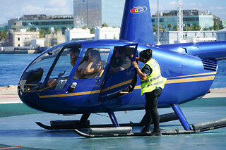 Un vuelo en helicóptero para 3 en Sailing Experience Bcn en Barcelona