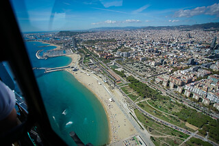 Un vuelo en helicóptero para 3 en Sailing Experience Bcn en Barcelona