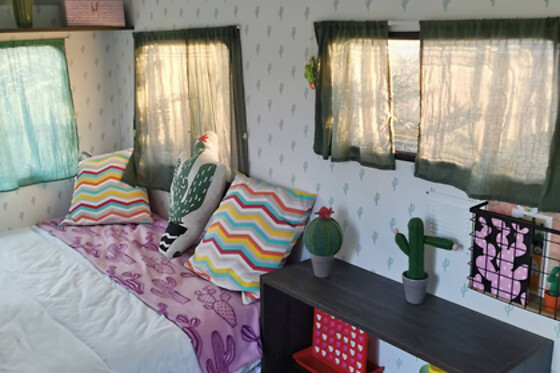 Una noche con desayuno para 2 en Caravan Glamping en Jarandilla de la Vera (Cáceres)