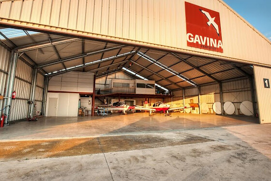 Una experiencia de vuelo de introducción para 1 en Aereogavina en Sabadell (Barcelona)