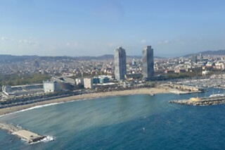 Un Tour Litoral en helicóptero para 3 en Helicóptero BCN en Barcelona