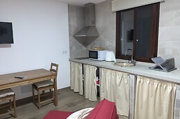 CASA CUEVA LAS CALCETAS