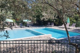 Les Roulottes et Cabanes de Saint-Cerice