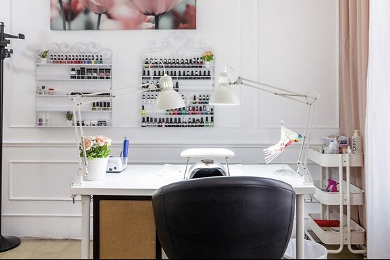 JULIA'S BEAUTY NAILS CENTER - photo 0