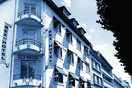Rex Hotel***
