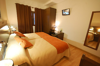 Una noche con desayuno para 2 en Hotel Hospedería San Francisco** en Priego de Córdoba (Córdoba)