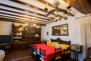 Una noche con desayuno para 2 adultos y 2 niños en Casa Rural El Rincón del Infante en La Villa de Don Fadrique (Toledo)