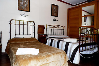 Una noche con desayuno para 2 adultos y 2 niños en Casa Rural El Rincón del Infante en La Villa de Don Fadrique (Toledo)