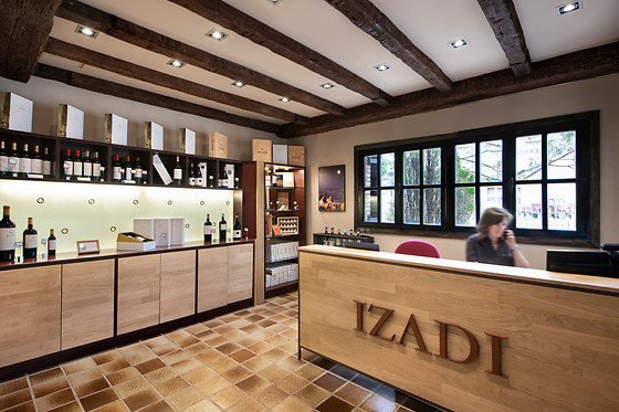 Una visita a viñedo en ebike y cata de vinos en bodega para 2 en Bodegas Izadi en Villabuena de Álava (Álava)