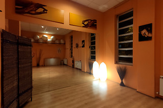 Una clase de pilates o yoga para 2 en Gravedad Zero en Logroño