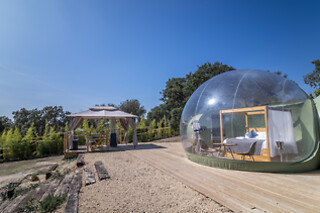 Una noche en una burbuja con desayuno en sky Buble en El Toril Glamping Experience- Sky Buble en Velada (Toledo)