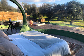 Una noche en una burbuja con desayuno en sky Buble en El Toril Glamping Experience- Sky Buble en Velada (Toledo)