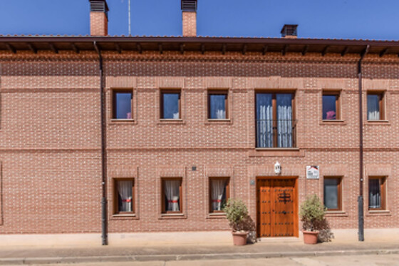 Dos noches en habitación tematizada para 2 en La casa del Trotamundos en Villamayor de Campos ( Zamora)