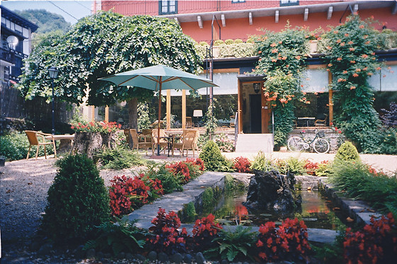 Una noche con desayuno y cena para 2 en Hotel Churrut*** en Bera (Navarra)
