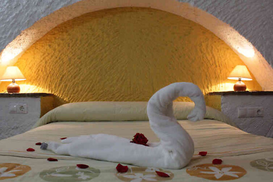 Una noche para 2 en Cuevas Hammam Abuelo José en Guadix (Granada)