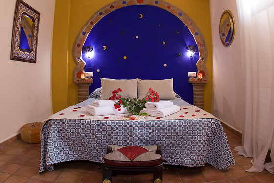 Una noche romántica en apartamento Nazarí  para 2 en Apartamentos Casas La Suerte en Hinojares (Jaén)