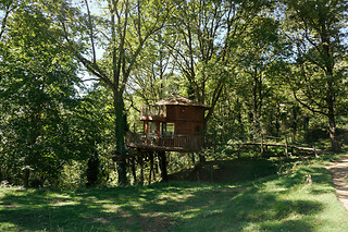 Dos noches en cabaña para 2 en La Cabaña del árbol del Vilaró en Vidrá (Girona)