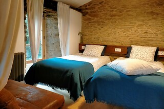 Dos noches con cena para 2 adultos y 1 niño en Granja Labrada en Mañón (A Coruña)