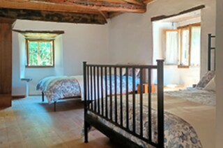 Dos noches con cena para 2 adultos y 1 niño en Granja Labrada en Mañón (A Coruña)