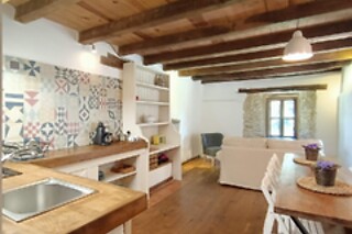 Dos noches con cena para 2 adultos y 1 niño en Granja Labrada en Mañón (A Coruña)