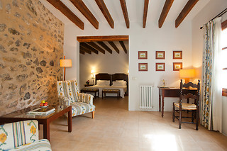 Dos noches con desayunos para 2 en Hotel Ca´n Moragues**** en Arta (Islas Baleares)