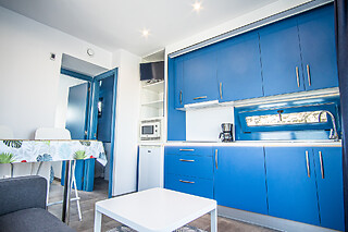 Una noche para 2 adultos y 2 niños en Apartamento Flotante Santander en Santander (Cantabria)
