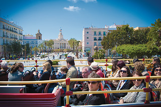 Un tour panorámico en bus para 2 en City Sightseeing Cádiz en Cádiz