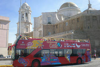 Un tour panorámico en bus para 2 en City Sightseeing Cádiz en Cádiz
