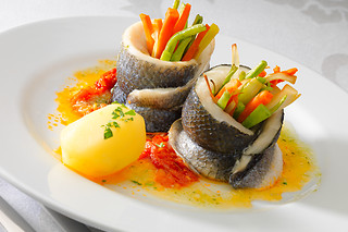 Una noche con cena y experiencia bienestar para 2 en Hotel H10 Estepona Palace**** en Estepona (Málaga)