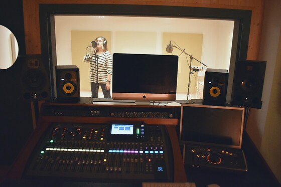 Una grabación de una canción para 1 en Distac Studio en Barcelona