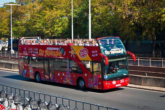 Un tour panorámico en autobús para 2 en City Sightseeing Sevilla en Sevilla