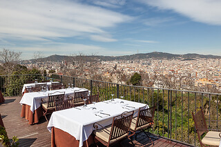 Un menú degustación para 2 en El Xalet de Montjuic en Barcelona
