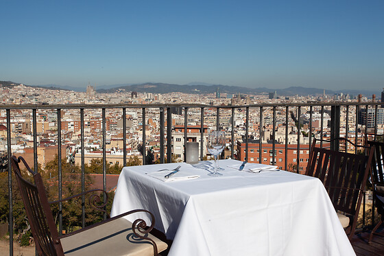 Un menú degustación para 2 en El Xalet de Montjuic en Barcelona