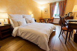 Domaine de Châteauvieux****
