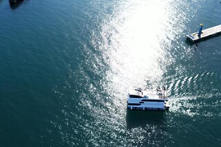 Una noche en una casa flotante para 2  en Casa Flotante Sanxenxo en Sanxenxo (Pontevedra)