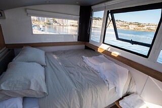 Una noche en una casa flotante para 2  en Casa Flotante Sanxenxo en Sanxenxo (Pontevedra)