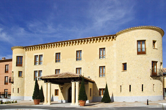 Una comida o cena gourmet para 2 en Hotel Cándido en Segovia